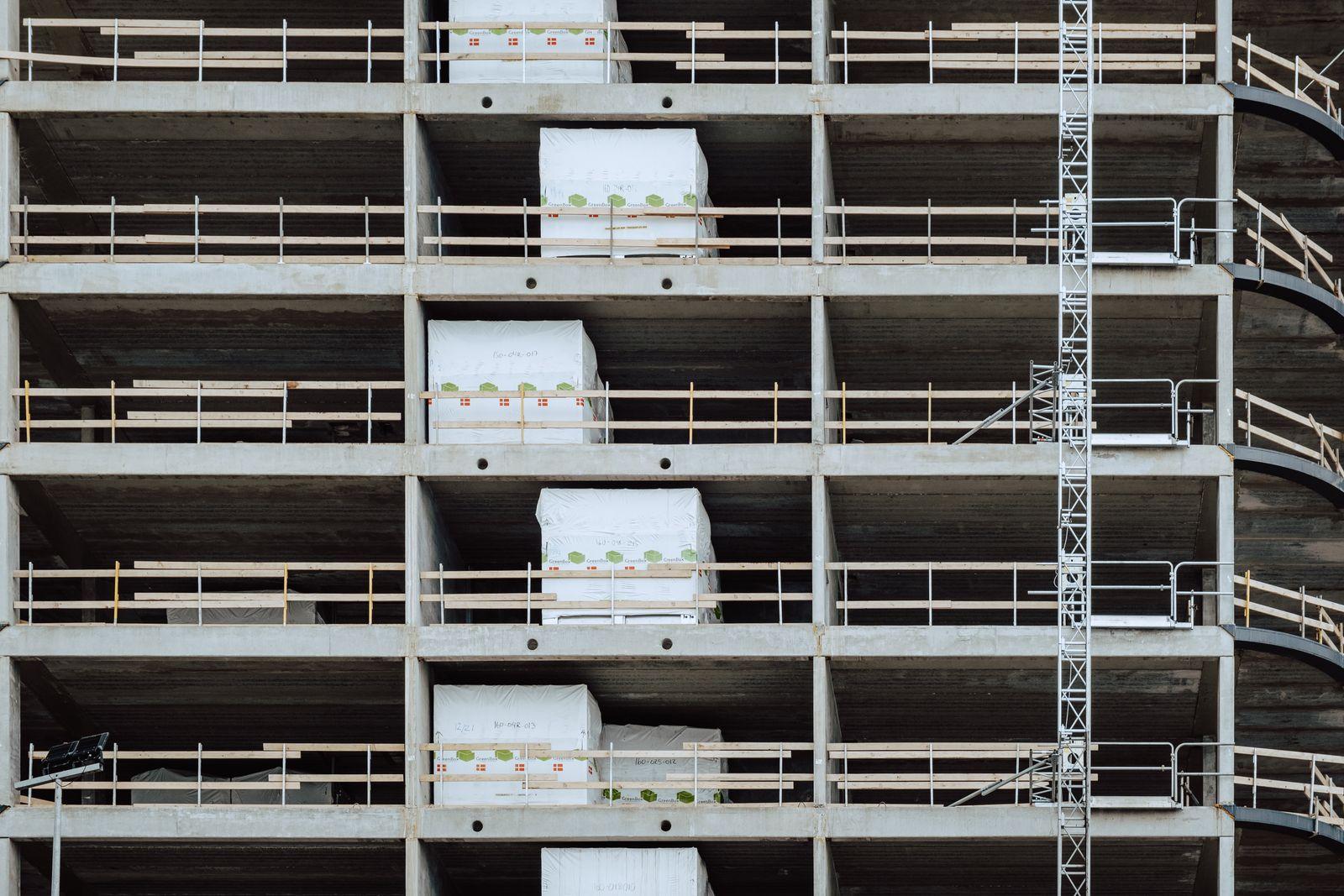 Concrete superstructure of The Aurelia during construction